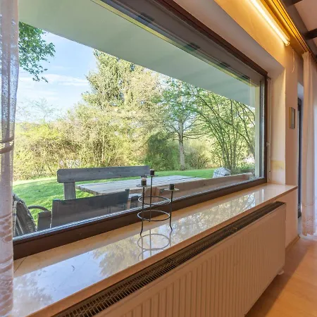 아파트 Am Hohen Bogen-35 By Interhome